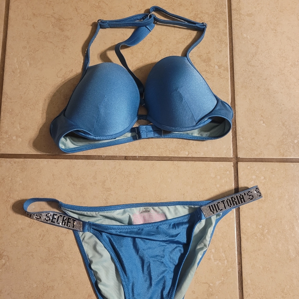Victorias Secret Size 34C top M bottom